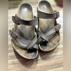 Birkenstocks girls size 3